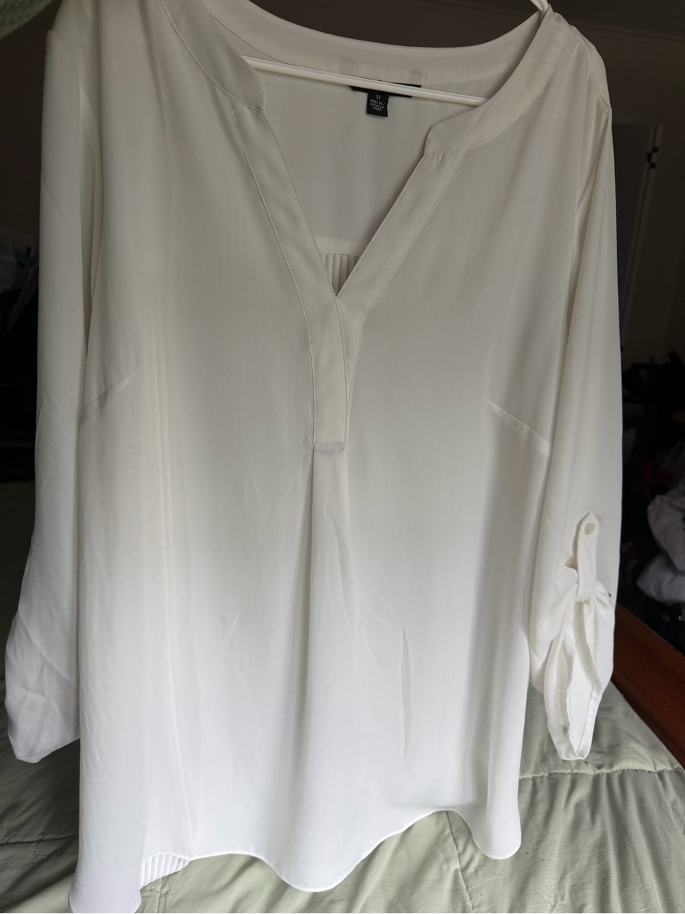 Zac & Rachel Cream V-Neck Roll-Tab Tunic